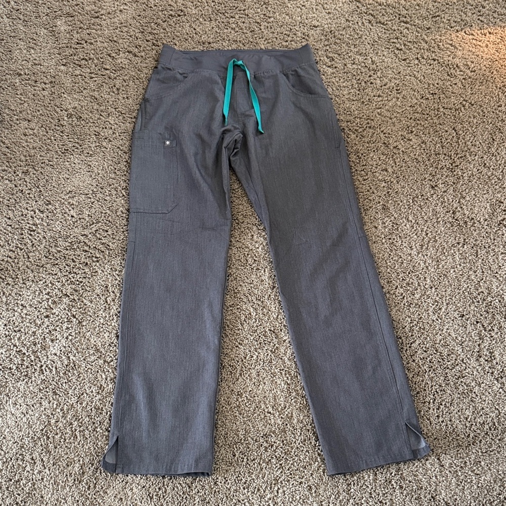 Figs Women's Charcoal Scrub Pants with Teal Accent size Small Tall